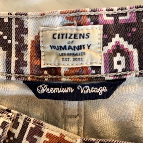 Citizens of Humanity High Rise Amelia Vintage Flare Frayed Hem Jeans - Picture 4 of 6